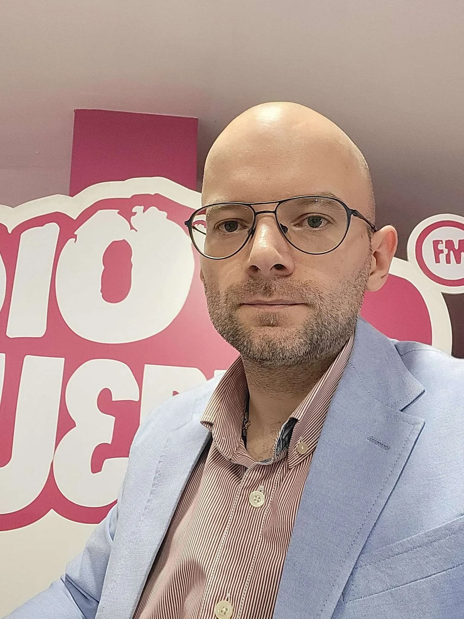Giancarlo Cristea at Radio Guerrilla, before the Health Committee, March 2023